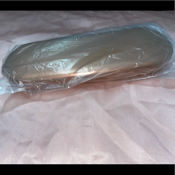 Pink Dazzle Four Piece Nail Pusher Set - Picture 3 of 5